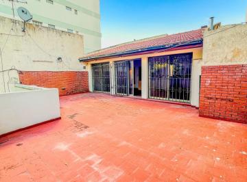 PH · 136m² · 3 Ambientes · 1 Cochera · Venta - PH - 3 Ambientes - Patio - Cochera - Quincho - Terraza - Villa Pueyrredon - Permuta