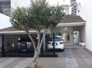 Casa · 250ha · 5 Ambientes · 3 Cocheras · Venta Chalet 5 Ambientes Cochera San Justo Centro