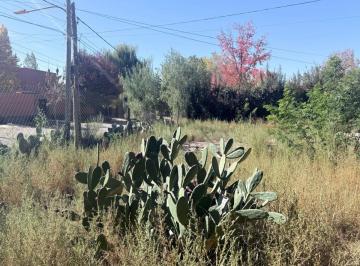 Terreno , Chacras de Coria · Lote en Venta Chacras de Coria, Calle El Jarillal y Santos Vega.