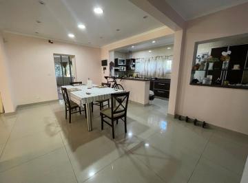 Quinta vacacional · 3500m² · 6 Ambientes · 5 Cocheras · Quinta en Guernica