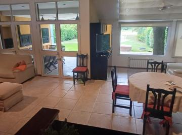 Casa · 200m² · 5 Ambientes · 3 Cocheras · Casa en Venta Las Praderas de Lujan