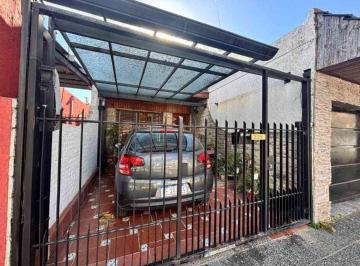 Casa de 3 ambientes, Avellaneda · Casa Tipo PH en Venta en Wilde Centro - Excelente Ubicación