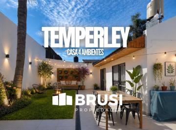 Casa · 97m² · 4 Ambientes · 1 Cochera · Casa en Venta en Temperley Oeste - 4 Ambientes