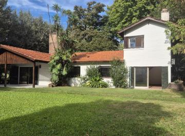 Casa · 195m² · 5 Ambientes · Casa Frente Al Golf del Club Cuba