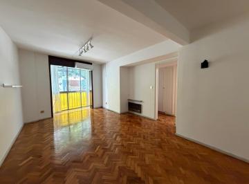 Departamento · 77m² · 3 Ambientes · Alquiler Dpto 3 Amb C/ Balcón en Recoleta