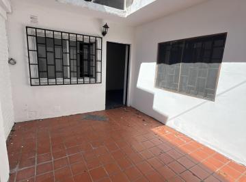 PH · 75m² · 4 Ambientes · PH en Echesortu