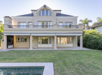 Casa · 515m² · 5 Dormitorios · 2 Cocheras · Casa en Venta en Marina Canestrari, San Fernando, G. B. a. Zona Norte