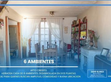Casa · 114m² · 6 Ambientes · 1 Cochera · Casa en Temperley, Casa de 6 Ambientes en Temperley, Apto Crédito, Jardín, Patio, Cochera