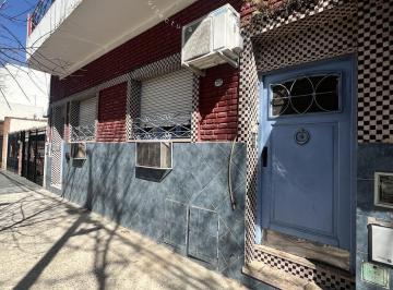 PH · 168m² · 4 Ambientes · Venta PH Increible 4 Amb. Patio y Balcon en Villa Urquiza Para Actualizar