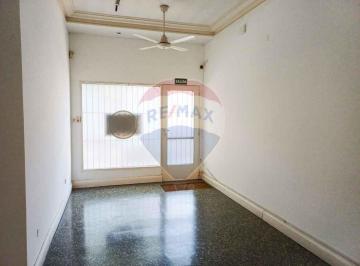 Local comercial · 45m² · 5 Cocheras · Alquiler Local Comercial - Pilar Centro