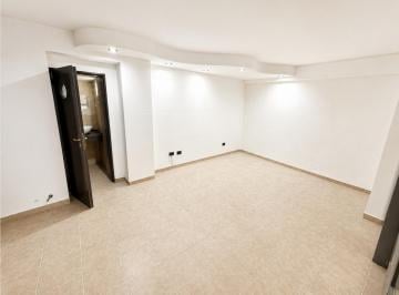 Local comercial · 80m² · 3 Ambientes · 1 Cochera · Local Comercial en Alquiler, Zona Nuevocentro