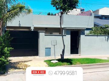 Casa · 141m² · 3 Ambientes · 1 Cochera · Casa 2 Dorm. Venta - Olivos - Maipu/uzal