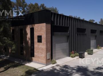 Edificio · 246m² · 4 Cocheras · Alquiler Oficina Deposito 427 m² | Parque Austral Pilar