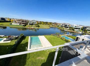 Casa · 342m² · 9 Ambientes · 2 Cocheras · Casa a Estrenar en Venta en Barrio Virazón Sobre El Lago Central