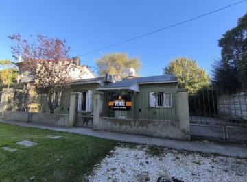 Casa · 95m² · 3 Ambientes · 1 Cochera · Chalet 3 Amb con Piscina
