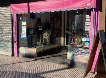 Local comercial · 67m² · Alquiler Local en Caseros