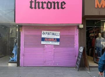 Local comercial · 67m² · Alquiler Local en Caseros