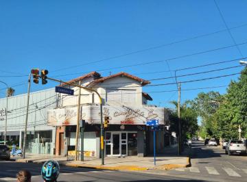 Local comercial de 3 ambientes, La Matanza · Esquina Emblematica en Venta
