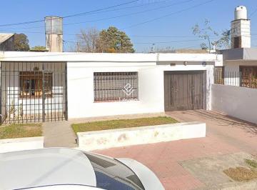 Casa · 145m² · 4 Ambientes · 3 Cocheras · Venta Casa 2 Dorm Patio Cochera Jarín del Pilar