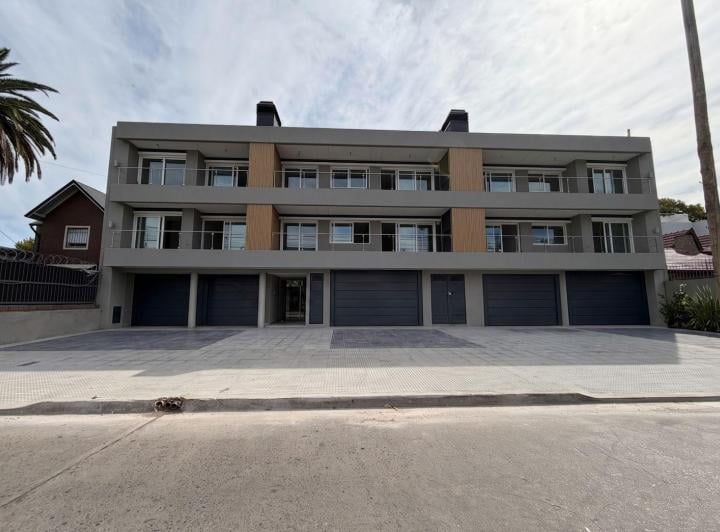 EMPRENDIMIENTO-BAT-BAT-4_2_1777638985 · Oconnor 149 - Villa Sarmiento