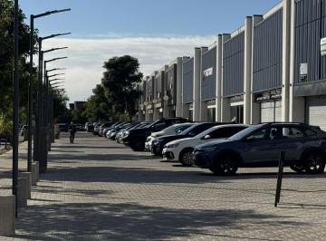 Local comercial · 139m² · 7 Ambientes · Local en Venta - Manantiales