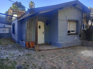 Casa de 5 ambientes, Almirante Brown · Amplia Casa Más Departamento con Fondo y Pileta. Excelente Zona. Apto Varios Usos