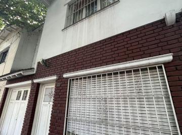 Casa de 4 ambientes, Ciudad de Mendoza · Casa en Venta, Calle Salta Casi Vicente Zapata. Ciudad de Mendoza.