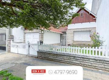 Casa · 196m² · 5 Ambientes · 1 Cochera · Chalet 3 Dorm. Venta - Florida Mitre/este