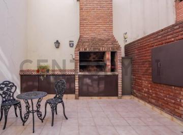 Casa · 130m² · 5 Ambientes · 1 Cochera · Venta Duplex Tipo Casa 5 Amb con Cochera y Patio - Caballito