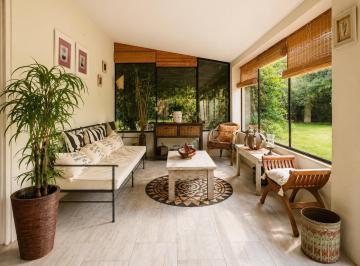 Casa · 70m² · 5 Ambientes · 2 Cocheras · Alquiler - Casa Amoblada con Pileta, Quincho con Parrillero y Cochera. Funes, Rosario