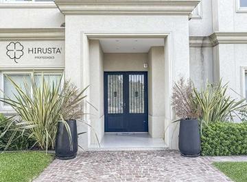 Casa de 9 ambientes, Pilar · Casa Moderna en Venta Ayres Plaza 5 Dorm. + Vestidor + Dependencia + Lavadero + Quincho + Apto Credito