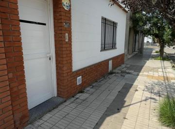 Casa · 3 Ambientes · Casa en Alquiler: Artigas 712 San Lorenzo Santa Fe