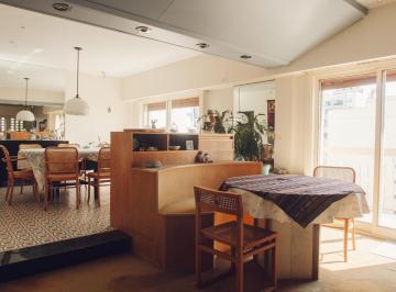 Departamento · 150m² · 5 Ambientes · 1 Cochera · Espectacular 5 Ambientes con Dependencia y Cochera en El Corazon de Flores!