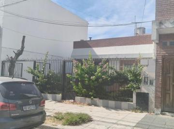 Bodega-Galpón de 3 ambientes, Tres de Febrero · Galpon con Vivienda de 3 Ambientes
