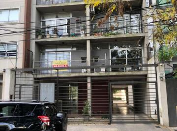 Departamento de 2 ambientes, Morón · Alquiler Dto 2 Amb con Cochera y Baulera Frente Estación