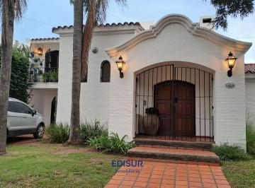 Casa · 238m² · 7 Ambientes · 2 Cocheras · Venta Casa Estilo Colonial Barrio Urca