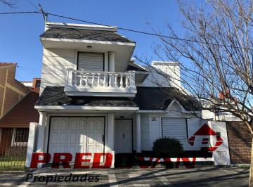 Casa de 3 ambientes, La Plata · Casa en Alquiler en 39 Entre 22 y 23