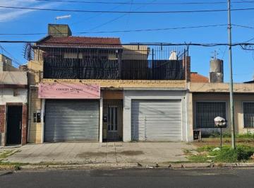 PH · 80m² · 3 Ambientes · P. H. de 3 Ambientes Amplio en Muy Buena Ubicacion con 2 Patios