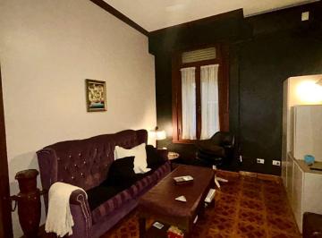 Departamento de 3 ambientes, Flores · Retasado. 3 Ambientes en Muy Buen Estado con Patio.
