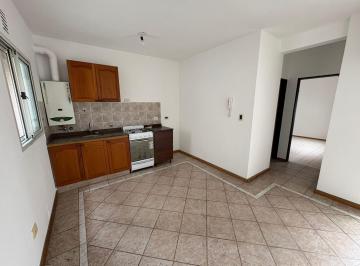Departamento · 40m² · 2 Ambientes · Departamento de Escalera, en Alquiler de 1 Dormitorio en Pichincha