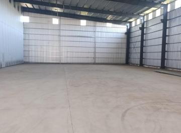 Bodega-Galpón · 840m² · Galpón en Alquiler Parque Industrial