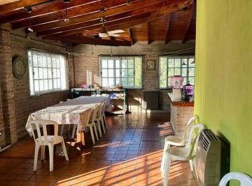 Casa · 51m² · 3 Ambientes · 1 Cochera · Venta Casa 3 Ambientes con Quincho Lugano Ap Cred!
