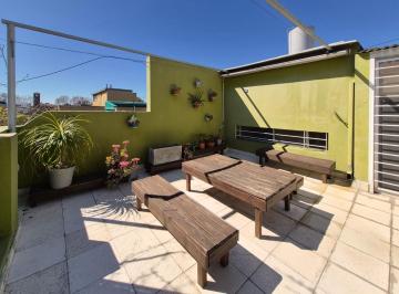 Casa de 4 ambientes, Agronomía · Encantador PH Tipo Casa Reciclado Muy Luminoso