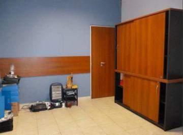 Oficina comercial · 15m² · Local / Oficina Moderno con Baño a 2 Cuadras Av de Mayo.