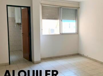Departamento · 45m² · 4 Ambientes · Se Alquila Dpto en Calle Balcarce 200