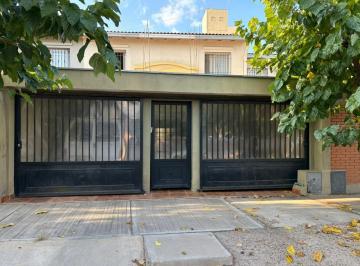 Casa · 171m² · 5 Ambientes · Venta Casa en Maipu