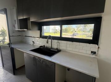 Casa · 108m² · 4 Ambientes · 2 Cocheras · Venta Casa 3 Dorm. San Ramon, Pilar del Este
