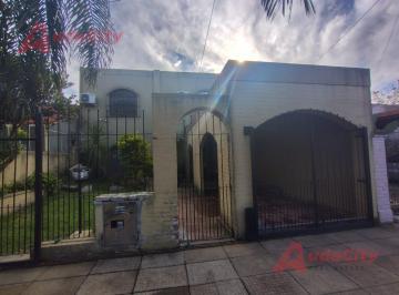 Casa · 221m² · 4 Ambientes · 2 Cocheras · Venta Casa 3 Dorm. San Antonio de Padua con Pileta