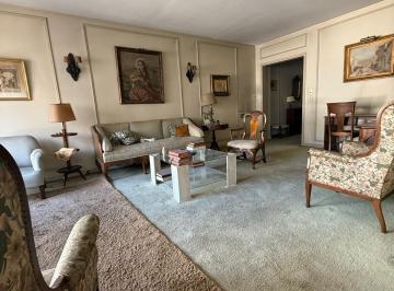 Departamento · 159m² · 5 Ambientes · 1 Cochera · Departamento a Reciclar Montevideo Mtrs Cochera