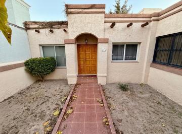 PUERTA DE ENTRADA · Casa 3 Dorm. 2 Baños Barrio Furlotti Cochera